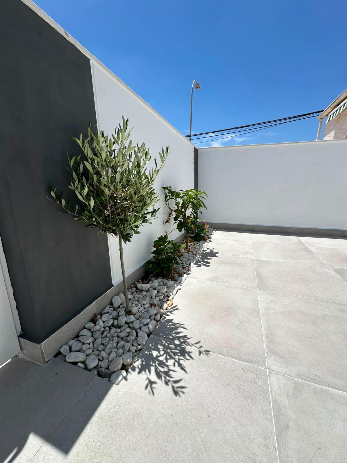 For sale - 2 Bedroom 1 Bathroom Bungalow in Torrevieja - La Siesta - El Salado - Torreta  - Alicante