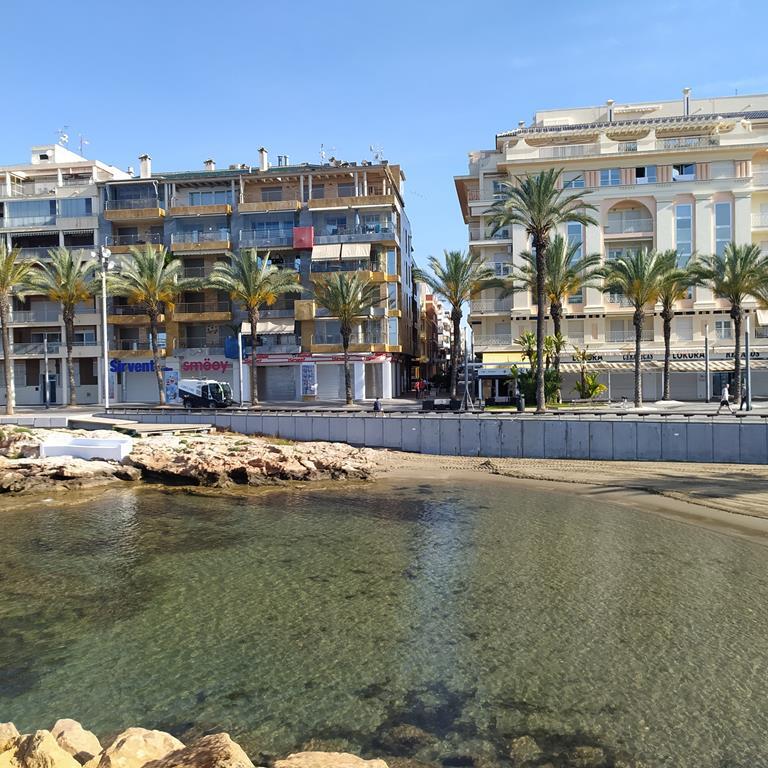 For sale - 2 Bedroom 1 Bathroom Apartment in Torrevieja - CENTRO CASCO URBANO  - Alicante