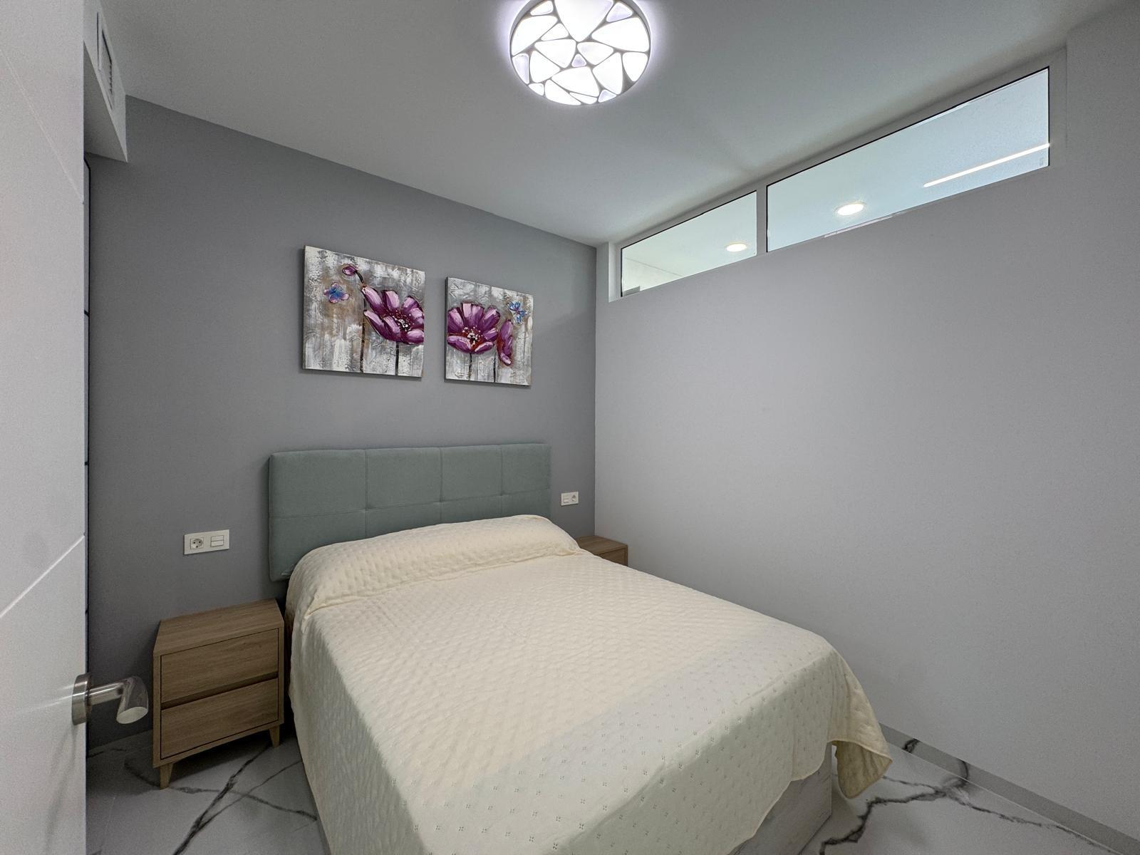 For sale - 2 Bedroom 2 Bathroom Apartment in Torrevieja - Estacion De Autobuses  - Alicante