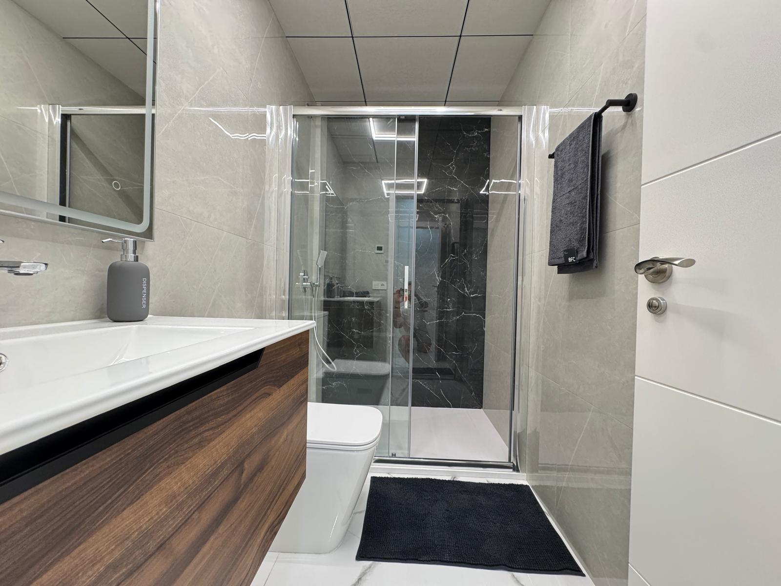 For sale - 2 Bedroom 2 Bathroom Apartment in Torrevieja - Estacion De Autobuses  - Alicante