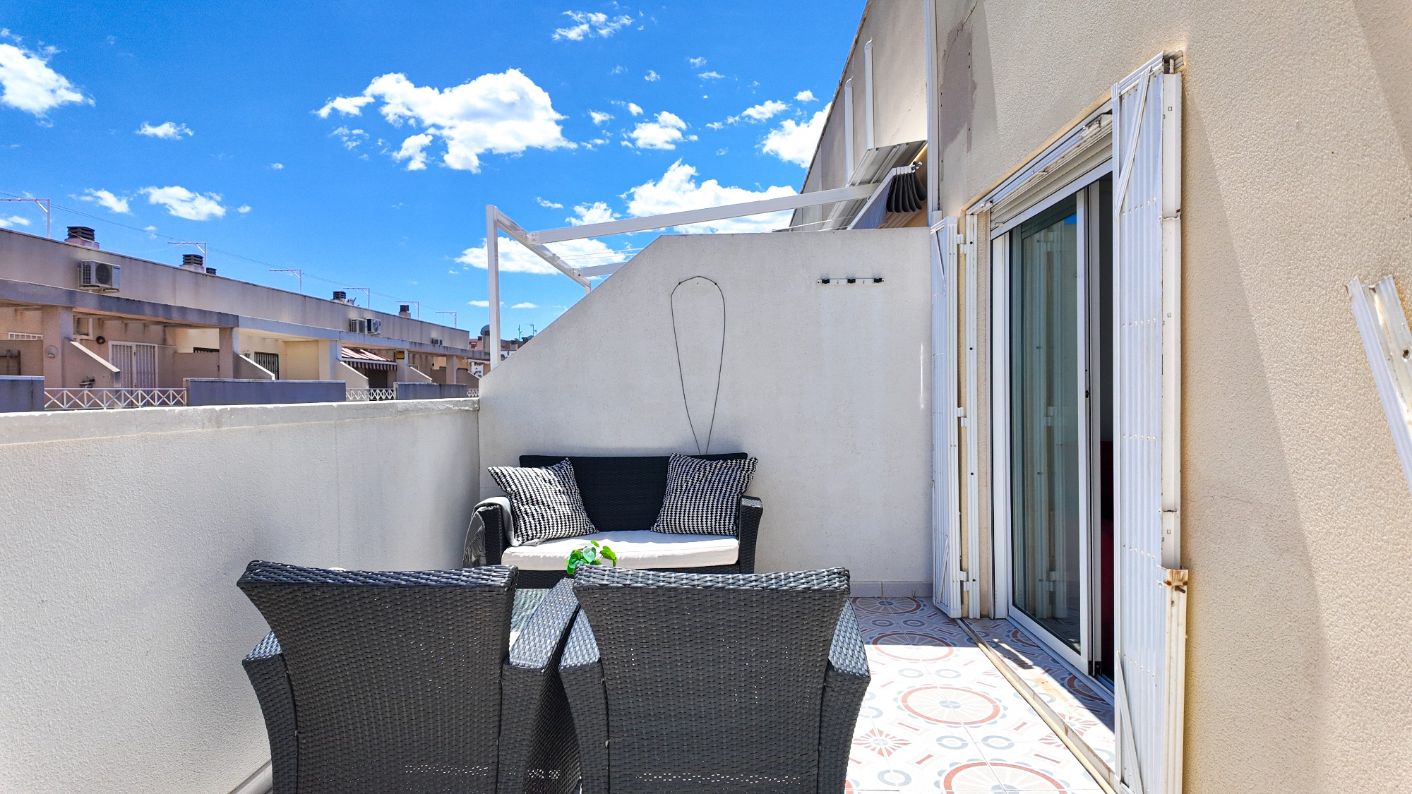 For sale - 2 Bedroom 1 Bathroom Apartment in Torrevieja - Costa Blanca  - Alicante