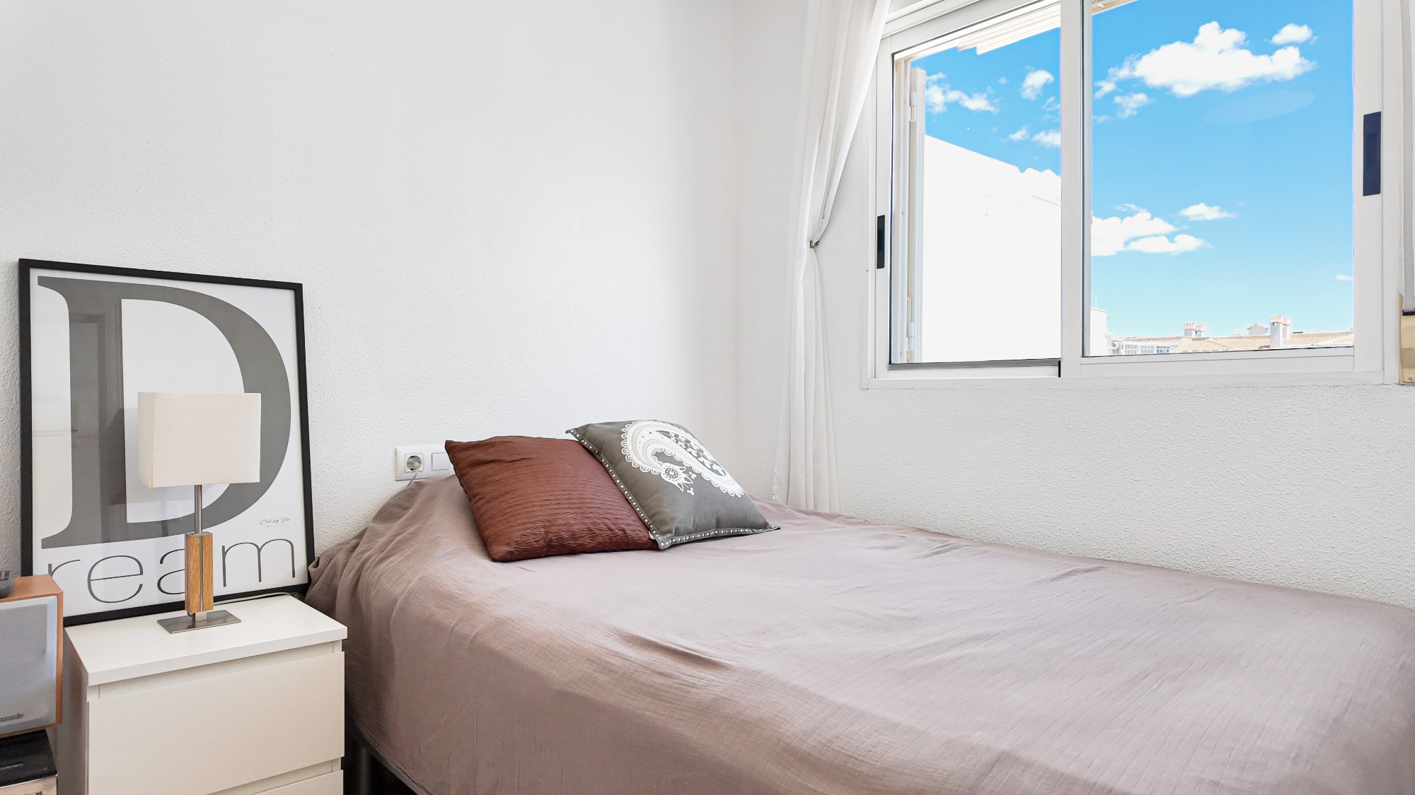 For sale - 2 Bedroom 1 Bathroom Apartment in Torrevieja - Costa Blanca  - Alicante