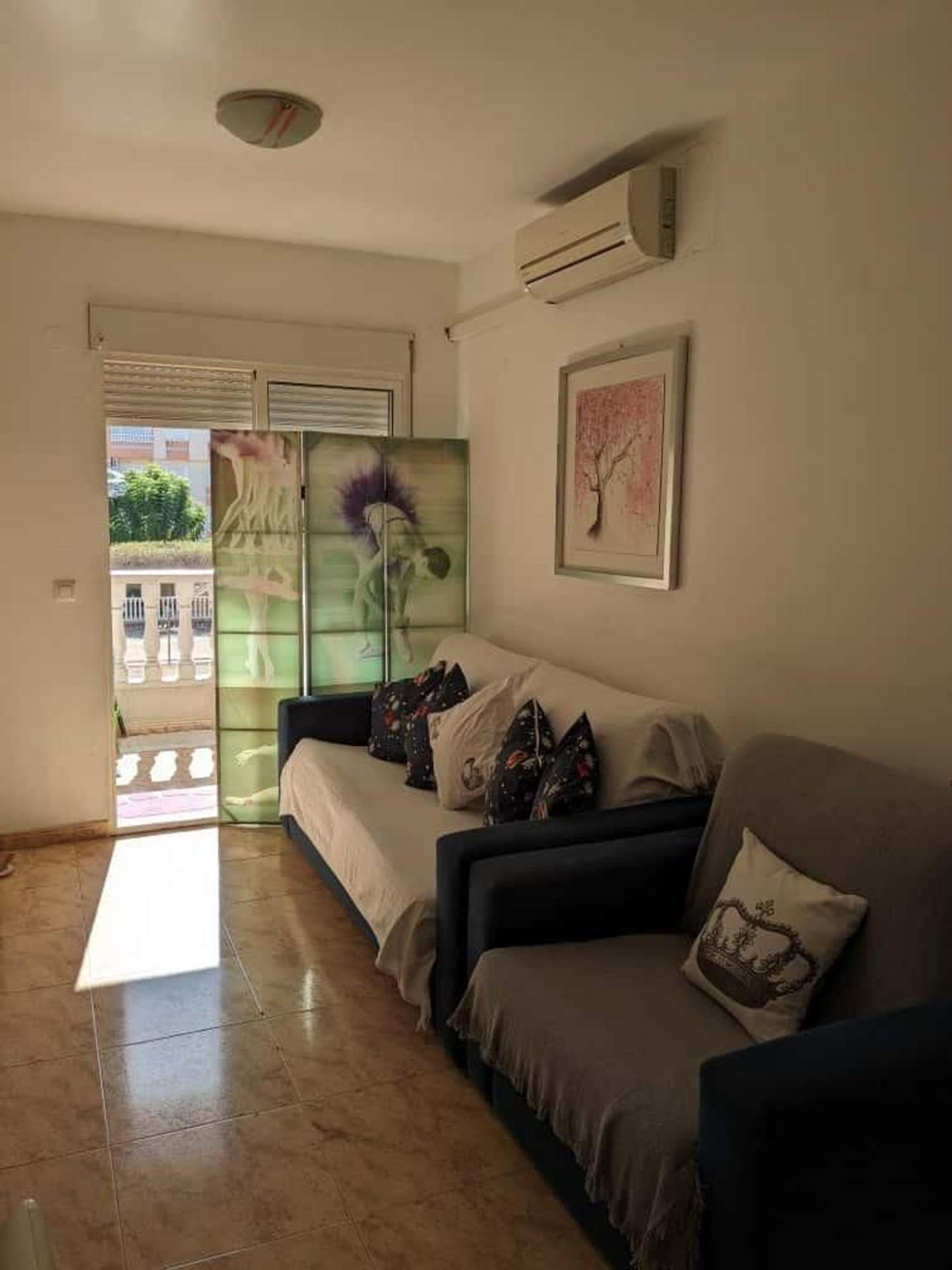 For sale - 2 Bedroom 1 Bathroom Apartment in Torrevieja - Playa Del Cura  - Alicante