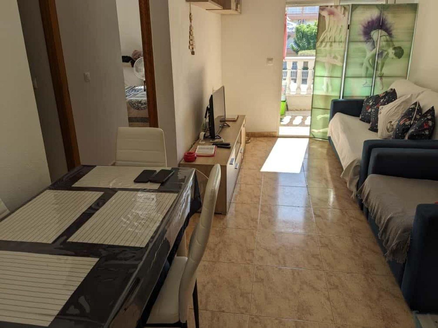 For sale - 2 Bedroom 1 Bathroom Apartment in Torrevieja - Playa Del Cura  - Alicante