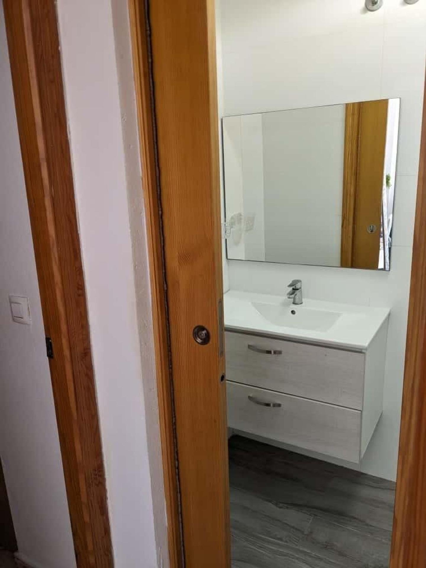 For sale - 2 Bedroom 1 Bathroom Apartment in Torrevieja - Playa Del Cura  - Alicante