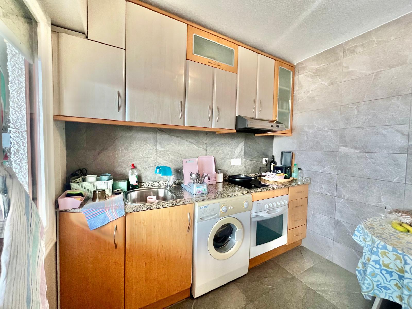 For sale - 2 Bedroom 1 Bathroom Apartment in Torrevieja - Playa De Los Locos  - Alicante