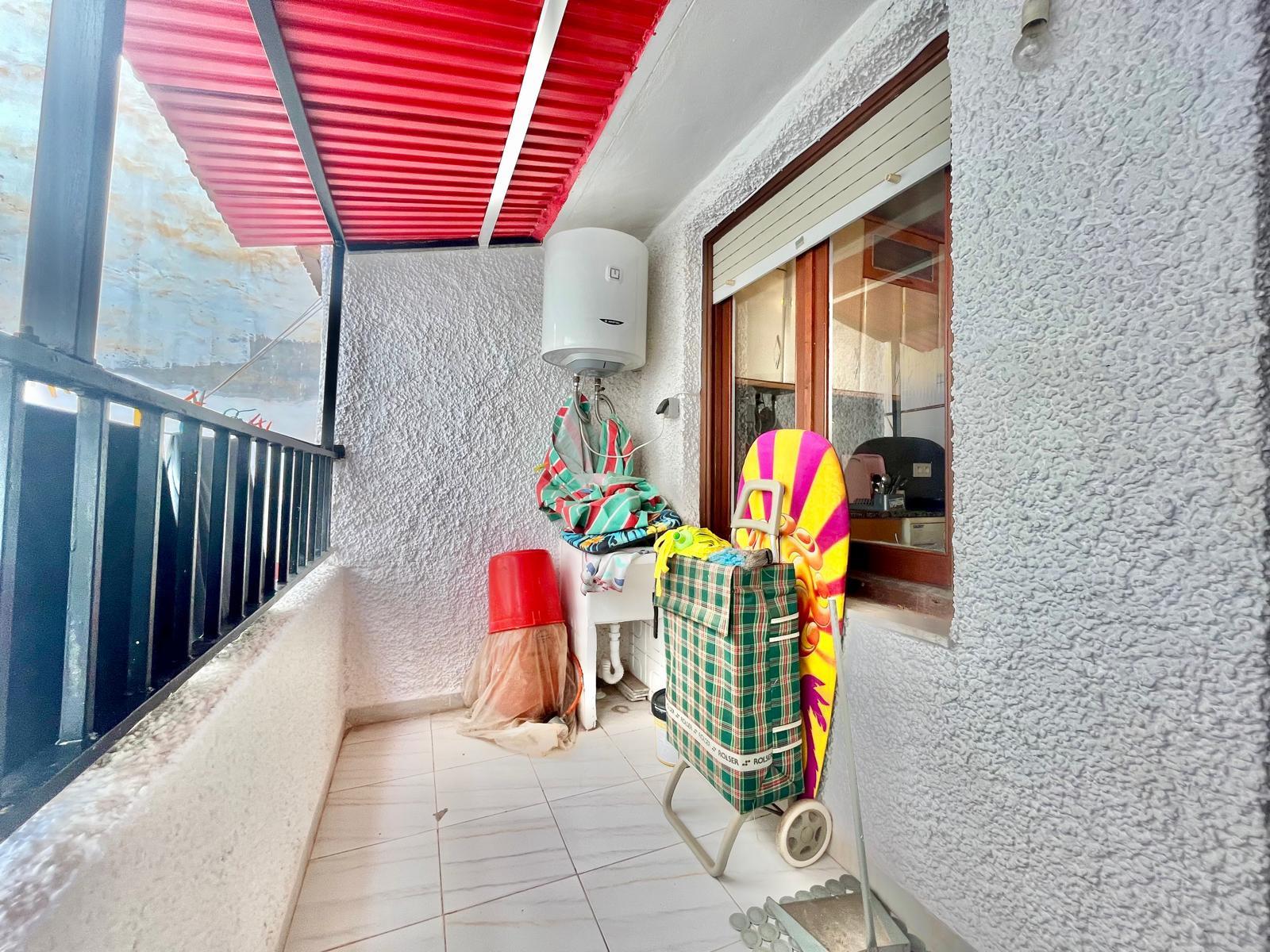 For sale - 2 Bedroom 1 Bathroom Apartment in Torrevieja - Playa De Los Locos  - Alicante
