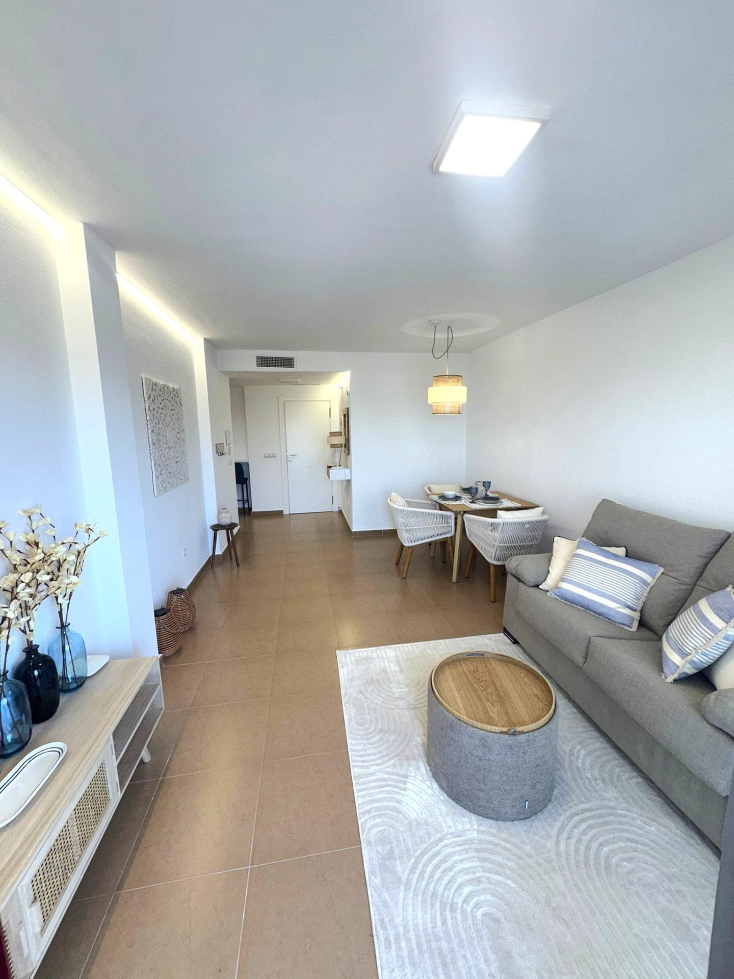 For sale - 2 Bedroom 1 Bathroom Apartment in Torrevieja - Centro - Muelle Pesquero  - Alicante