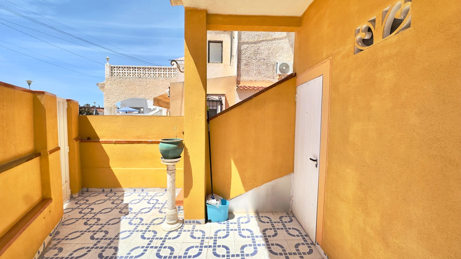 For sale - 2 Bedroom 1 Bathroom Bungalow in Torrevieja - Torretas  - Alicante