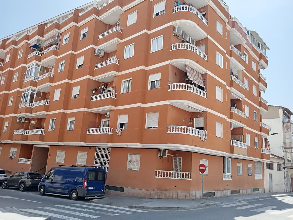 For sale - 2 Bedroom 1 Bathroom Apartment in Torrevieja - El Molino  - Alicante