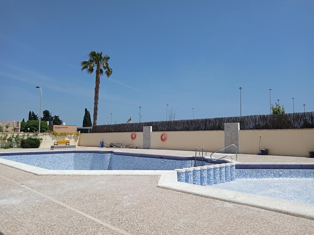 For sale - 3 Bedroom 1 Bathroom Duplex in Torrevieja - Carrefour  - Alicante