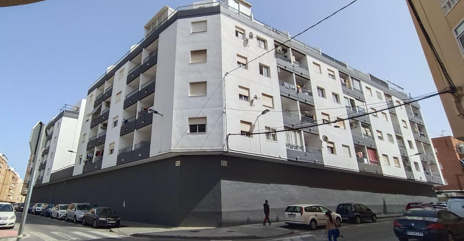 For sale - 2 Bedroom 1 Bathroom Apartment in Torrevieja - El Molino  - Alicante