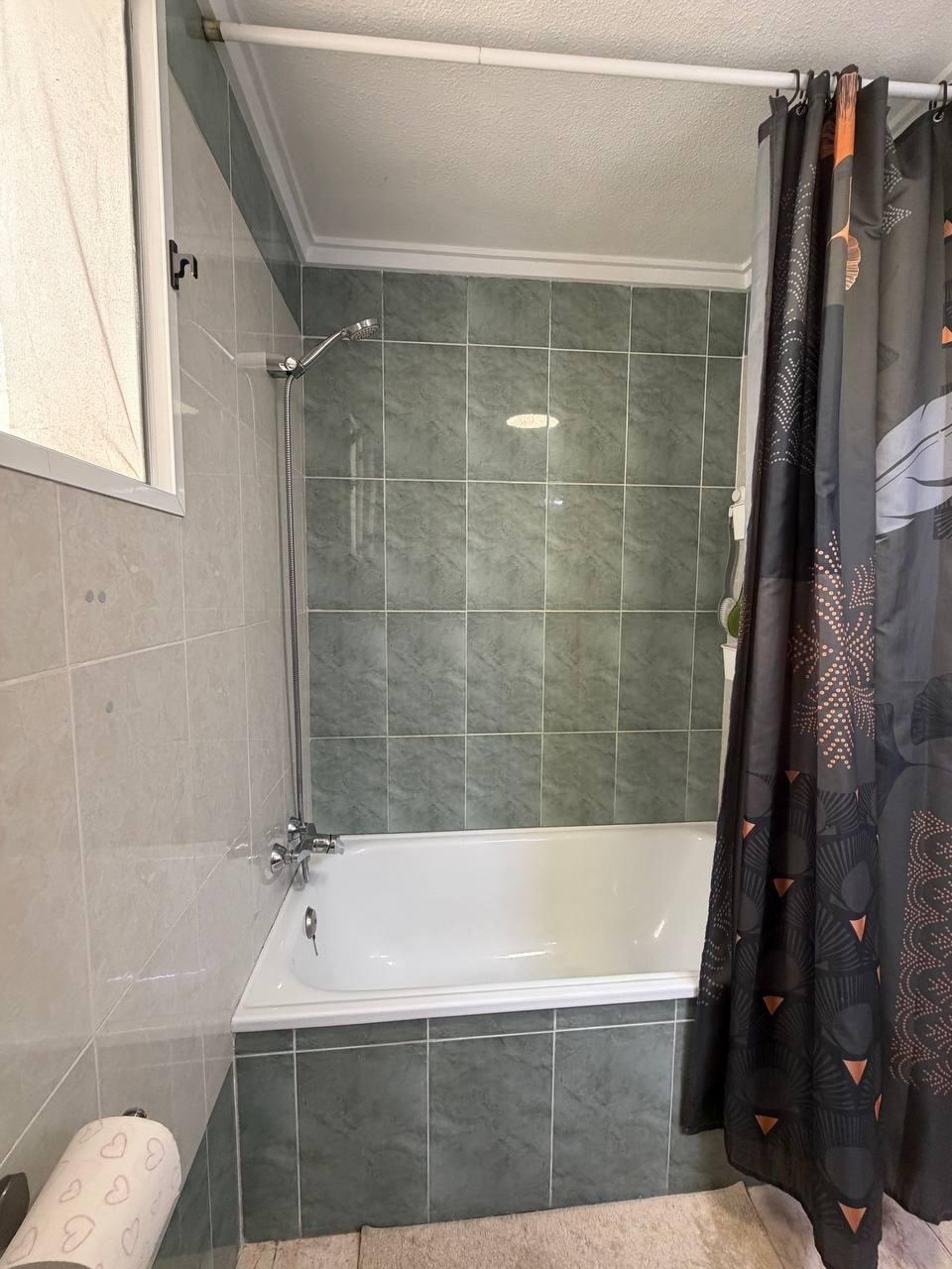 For sale - 2 Bedroom 1 Bathroom Apartment in Torrevieja - Centro  - Alicante