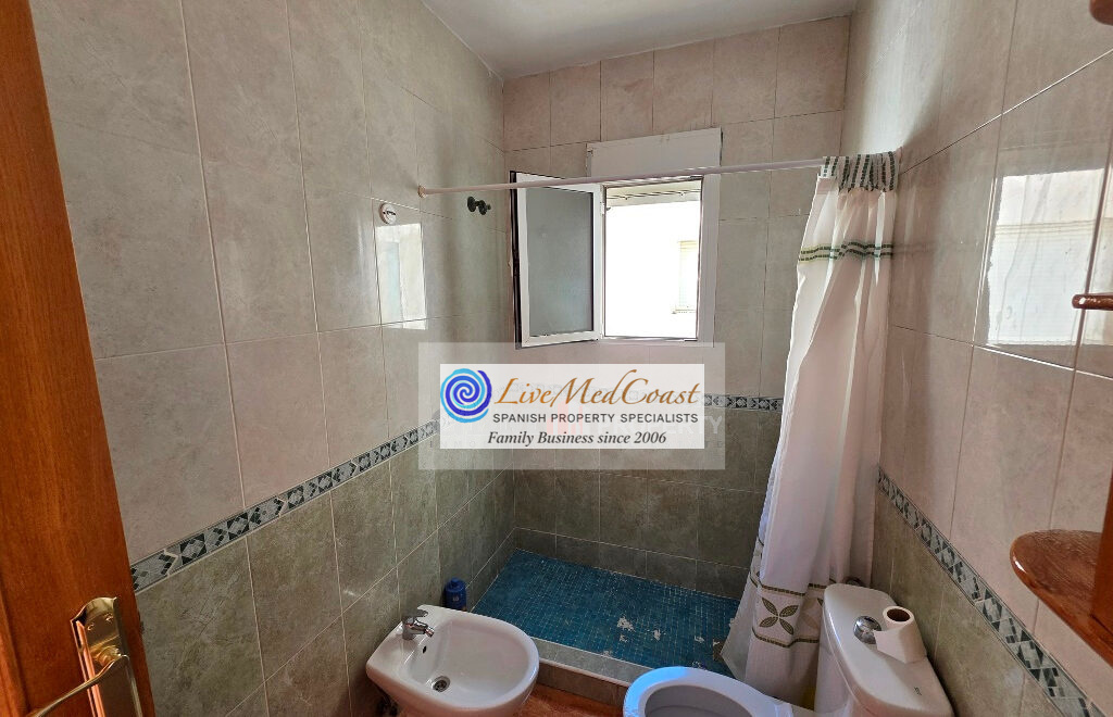 For sale - 2 Bedroom 1 Bathroom apartment in LOS ALCÁZARES -  - Murcia