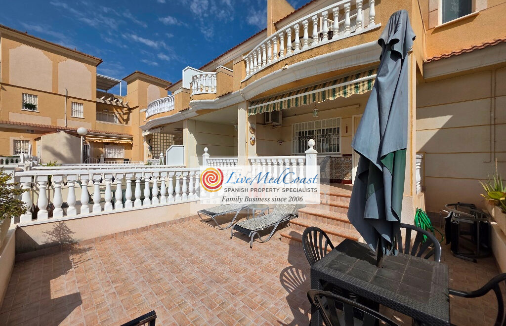 For sale - 3 Bedroom 2 Bathroom Townhouse in Los Alcazares - Playa II - Murcia