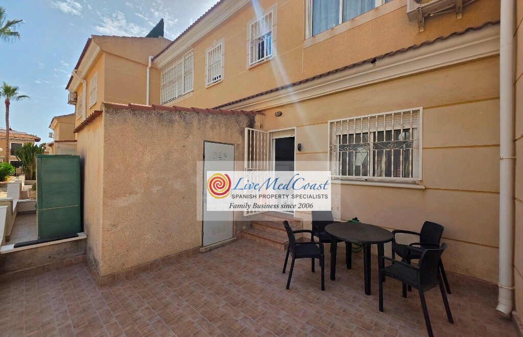 For sale - 3 Bedroom 2 Bathroom Townhouse in Los Alcazares - Playa II - Murcia