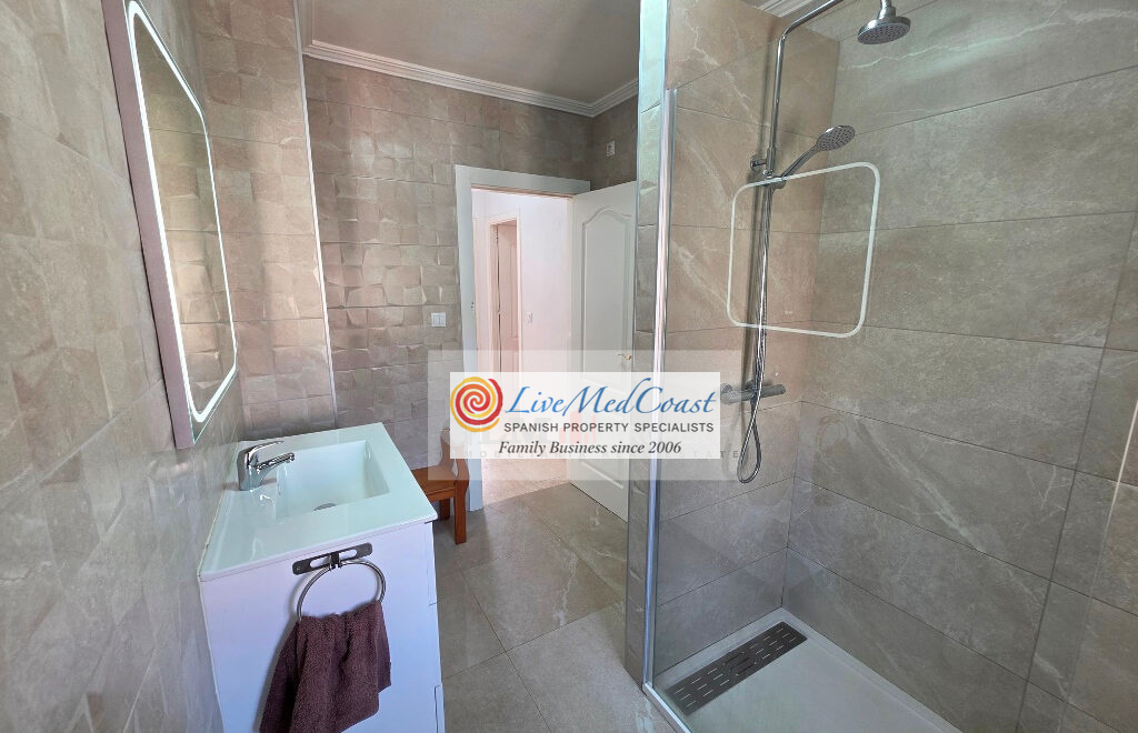 For sale - 3 Bedroom 2 Bathroom Townhouse in Los Alcazares - Playa II - Murcia