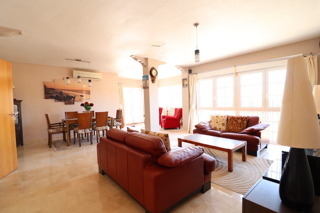 For sale - 3 Bedroom 2 Bathroom Villa in Las Ramblas Golf - Las Ramblas  - Alicante