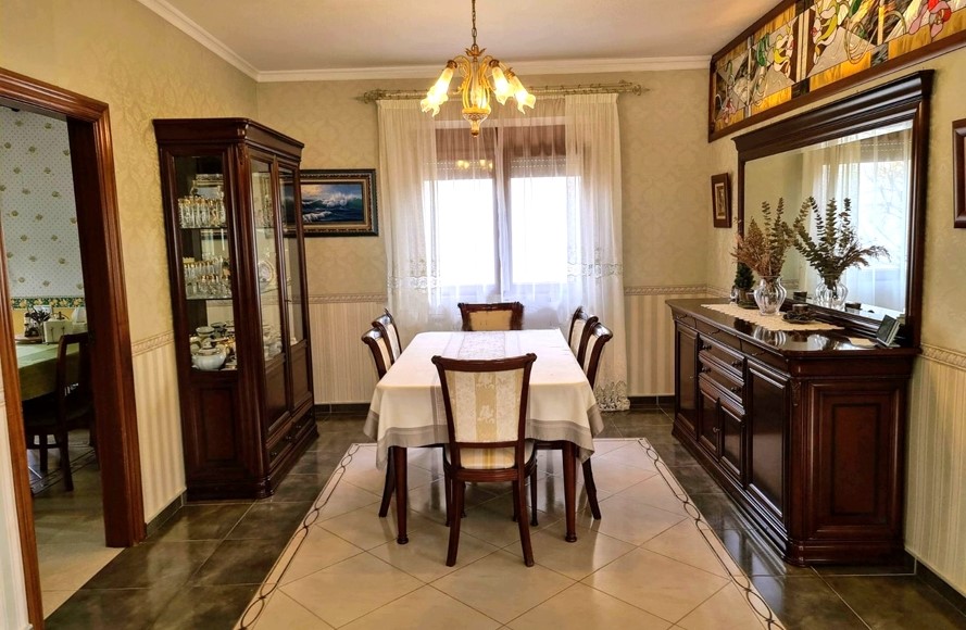 For sale - 5 Bedroom 4 Bathroom Villa in Ciudad Quesada - Ciudad Quesada  - Alicante