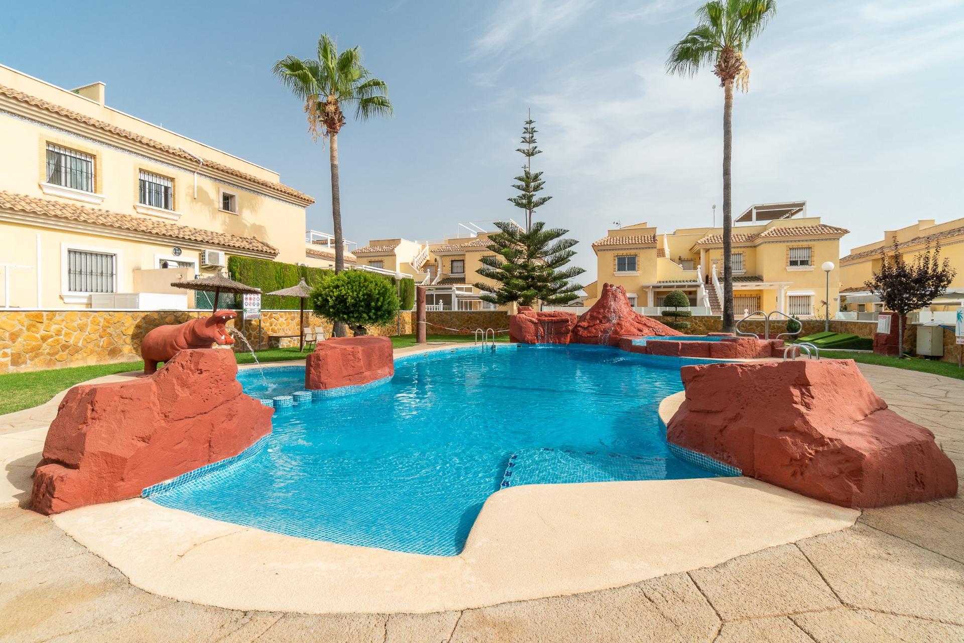 For sale - 2 Bedroom 2 Bathroom Ground floor apartment in Villamartin - Los Dolses  - Alicante