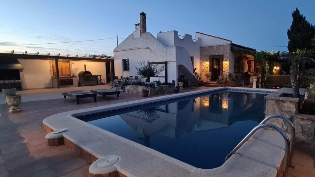 For sale - 2 Bedroom 2 Bathroom Village house in Los Montesinos - Los Montesinos  - Alicante