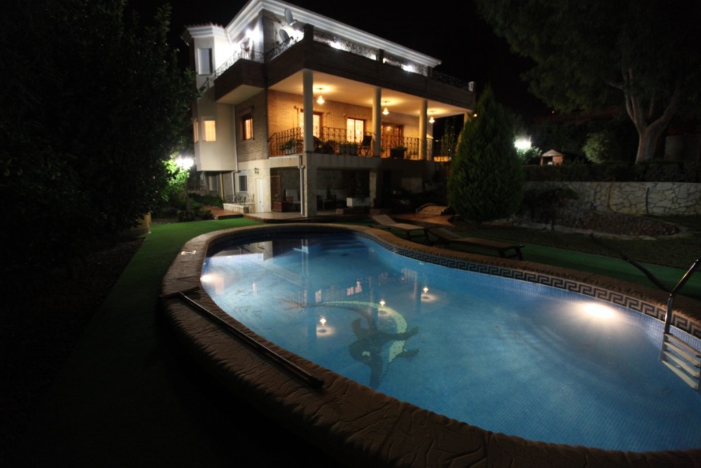 For sale - 4 Bedroom 2 Bathroom Villa in Ciudad Quesada - Ciudad Quesada  - Alicante