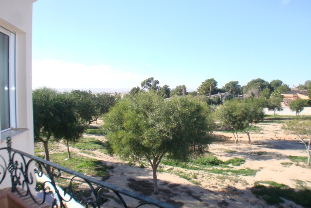 For sale - 4 Bedroom 2 Bathroom Villa in Ciudad Quesada - Ciudad Quesada  - Alicante