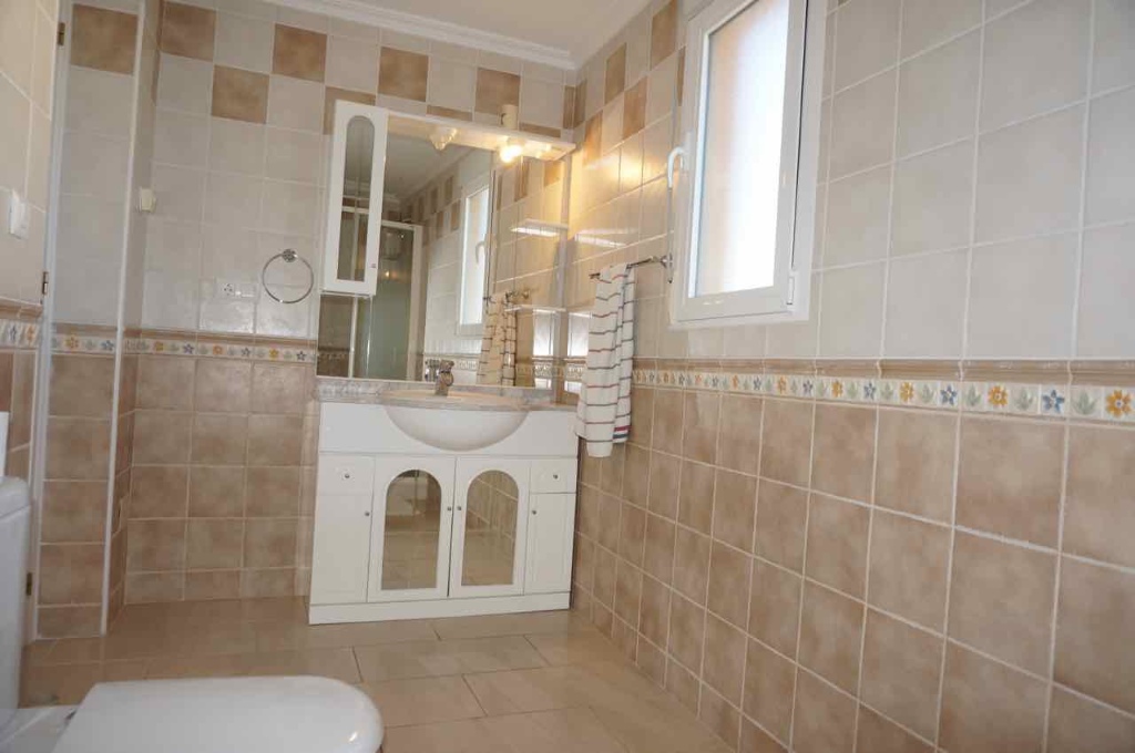 For sale - 7 Bedroom 4 Bathroom Villa in Cabo Roig - Cabo Roig  - Alicante