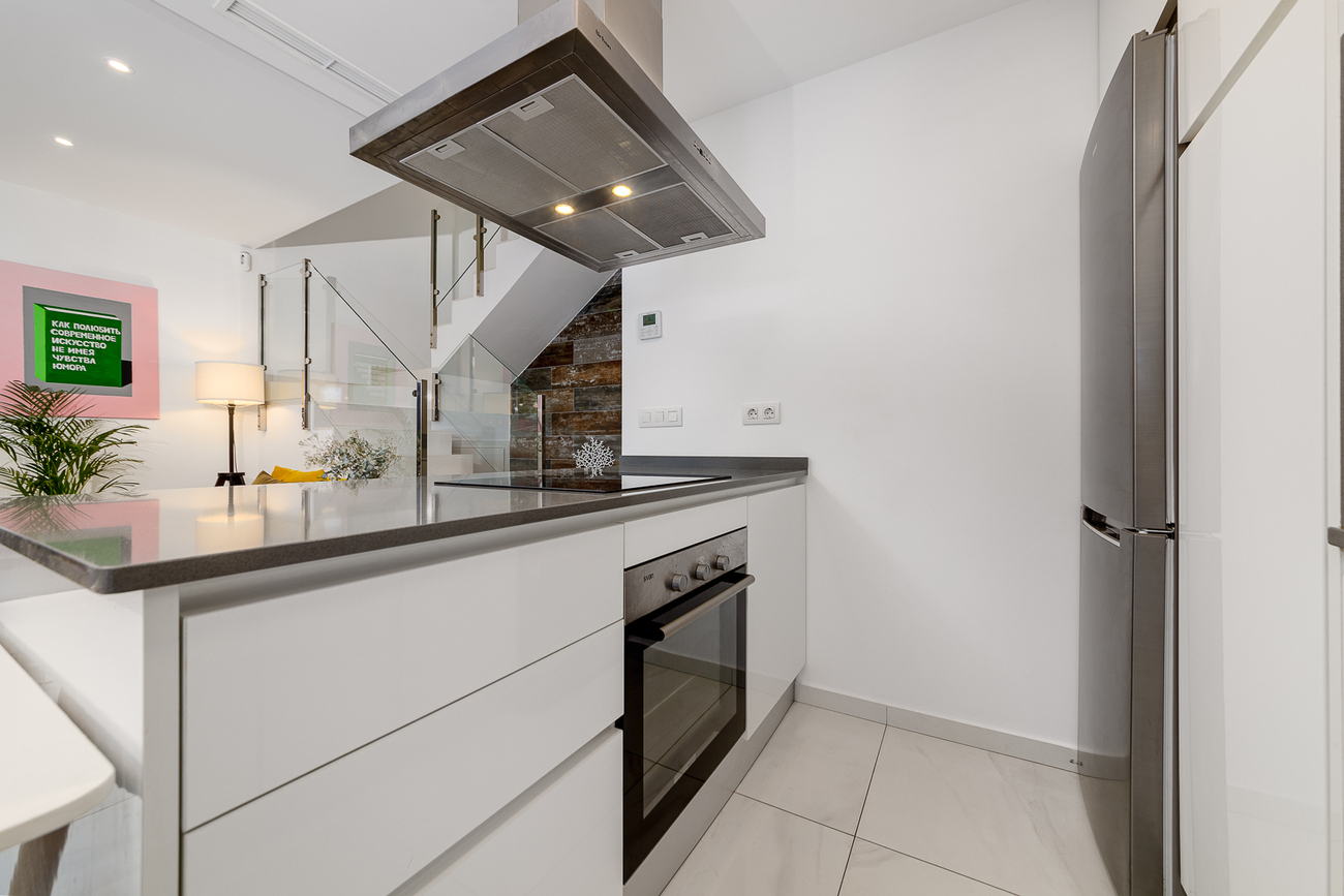 For sale - 3 Bedroom 3 Bathroom Town House in Villamartin - Costa Blanca  - Alicante