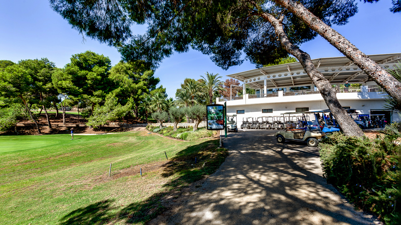 For sale - 3 Bedroom 3 Bathroom Town House in Villamartin - Costa Blanca  - Alicante