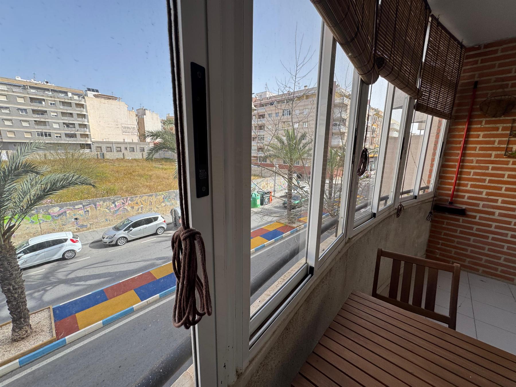 For sale - 1 Bathroom Estudio in Torrevieja - Playa de Los Locos-Curva del Palangre  - Alicante
