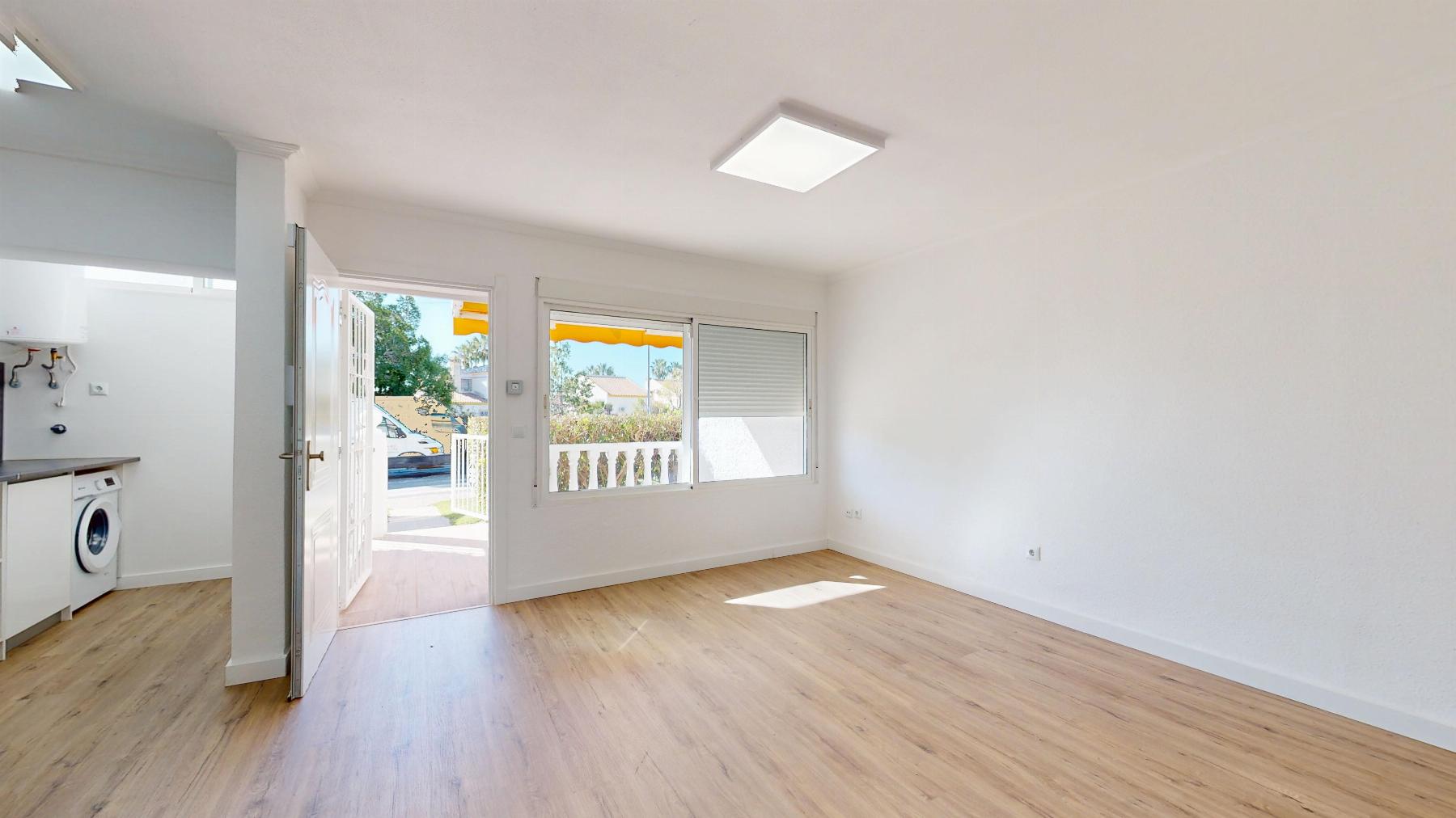 For sale - 2 Bedroom 1 Bathroom Bungalow in Orihuela Costa - Villamartin  - Alicante