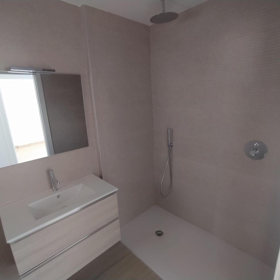 For sale - 3 Bedroom 2 Bathroom Villa Penthouse in Torrevieja - aguas nuevas  - Alicante