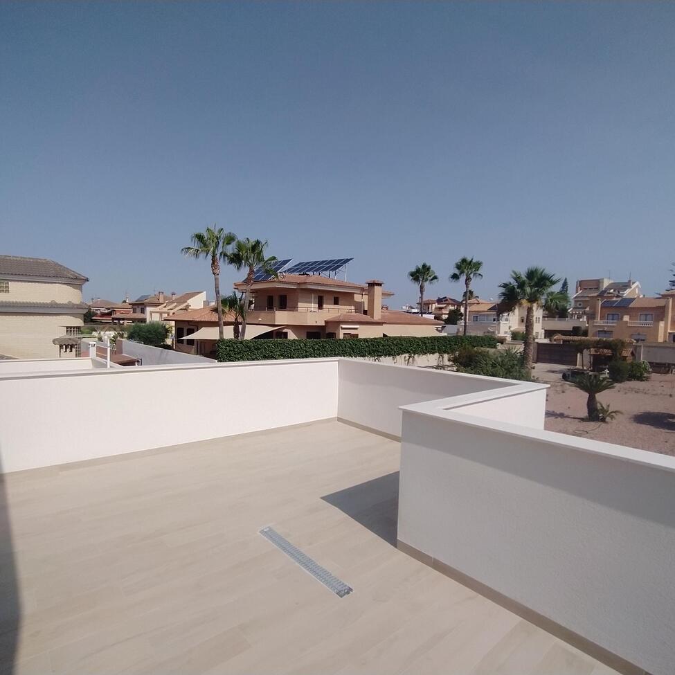 For sale - 3 Bedroom 2 Bathroom Villa Penthouse in Torrevieja - aguas nuevas  - Alicante