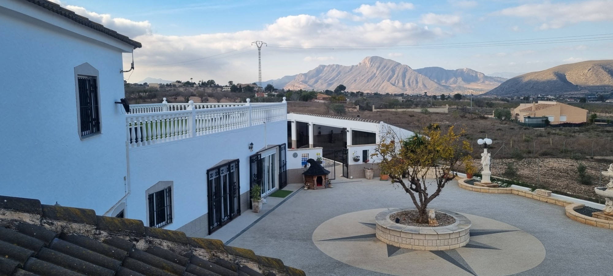 For sale - 6 Bedroom 8 Bathroom Villa in Hondon de los Frailes - Inland  - Alicante