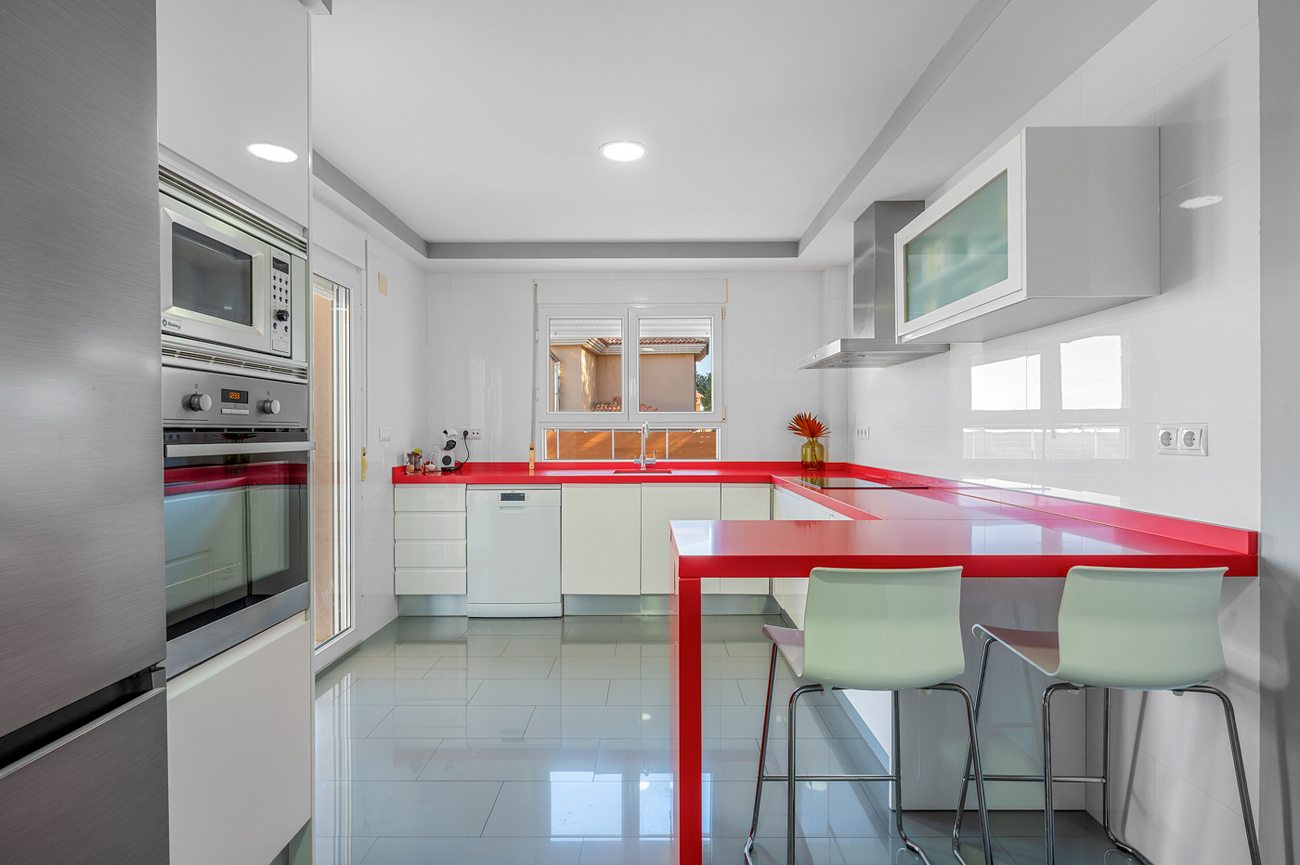 For sale - 3 Bedroom 3 Bathroom Villa in Ciudad De Las Comunicaciones - Costa Blanca  - Alicante