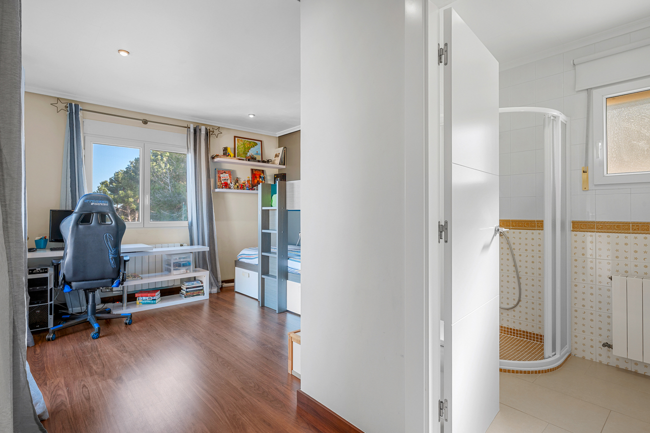For sale - 3 Bedroom 3 Bathroom Villa in Ciudad De Las Comunicaciones - Costa Blanca  - Alicante
