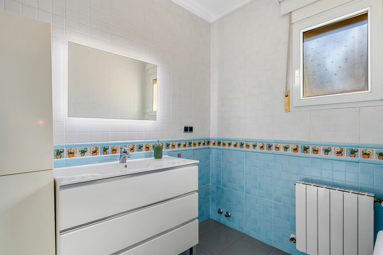 For sale - 3 Bedroom 3 Bathroom Villa in Ciudad De Las Comunicaciones - Costa Blanca  - Alicante