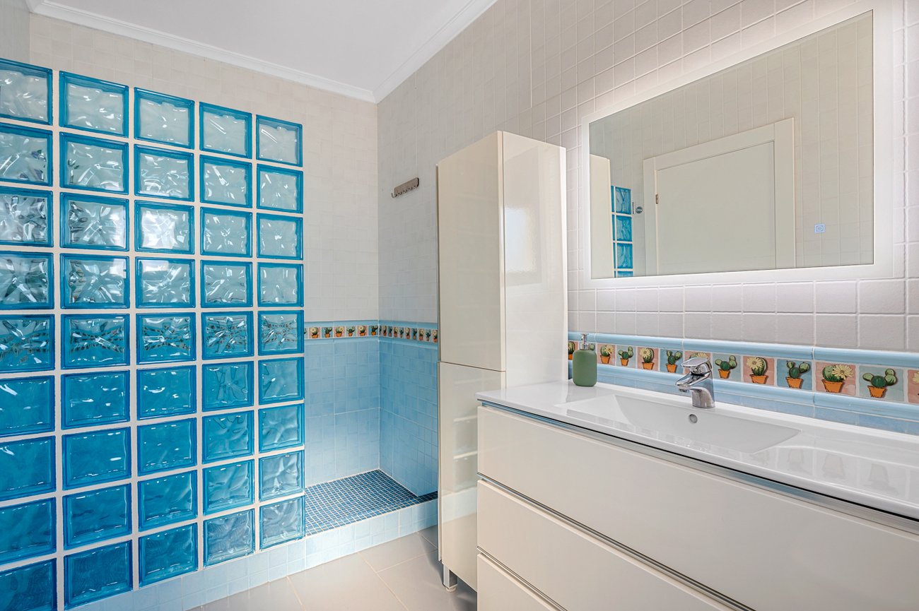 For sale - 3 Bedroom 3 Bathroom Villa in Ciudad De Las Comunicaciones - Costa Blanca  - Alicante