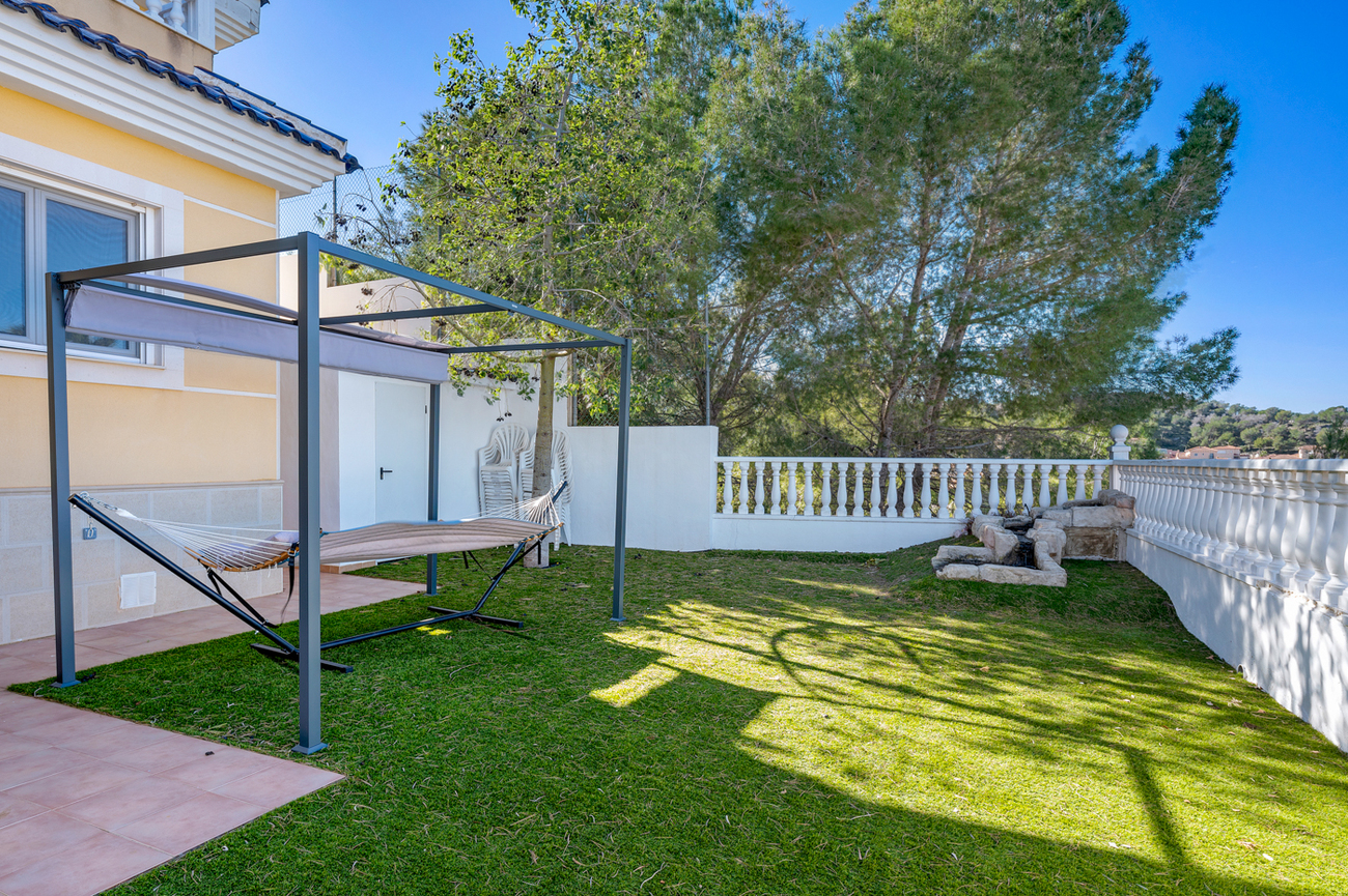 For sale - 3 Bedroom 3 Bathroom Villa in Ciudad De Las Comunicaciones - Costa Blanca  - Alicante