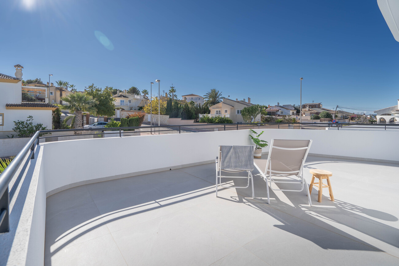 For sale - 4 Bedroom 3 Bathroom Villa in Rojales - La Marquesa Golf - Costa Blanca  - Alicante