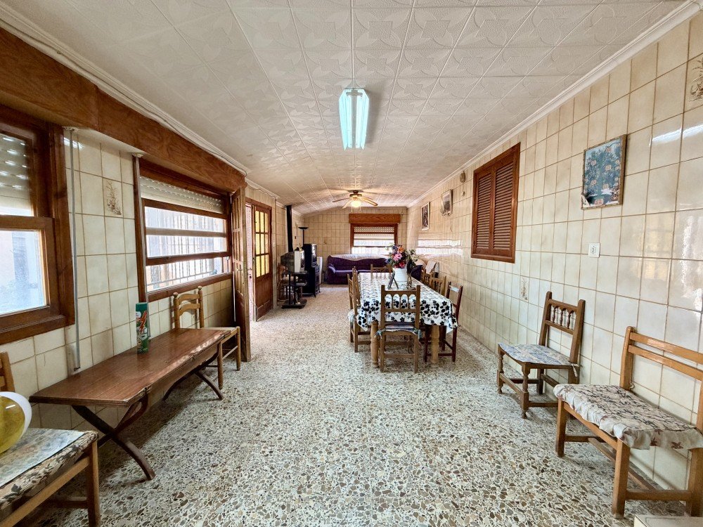 For sale - 5 Bedroom 1 Bathroom Country House in La Marina - Costa Blanca  - Alicante