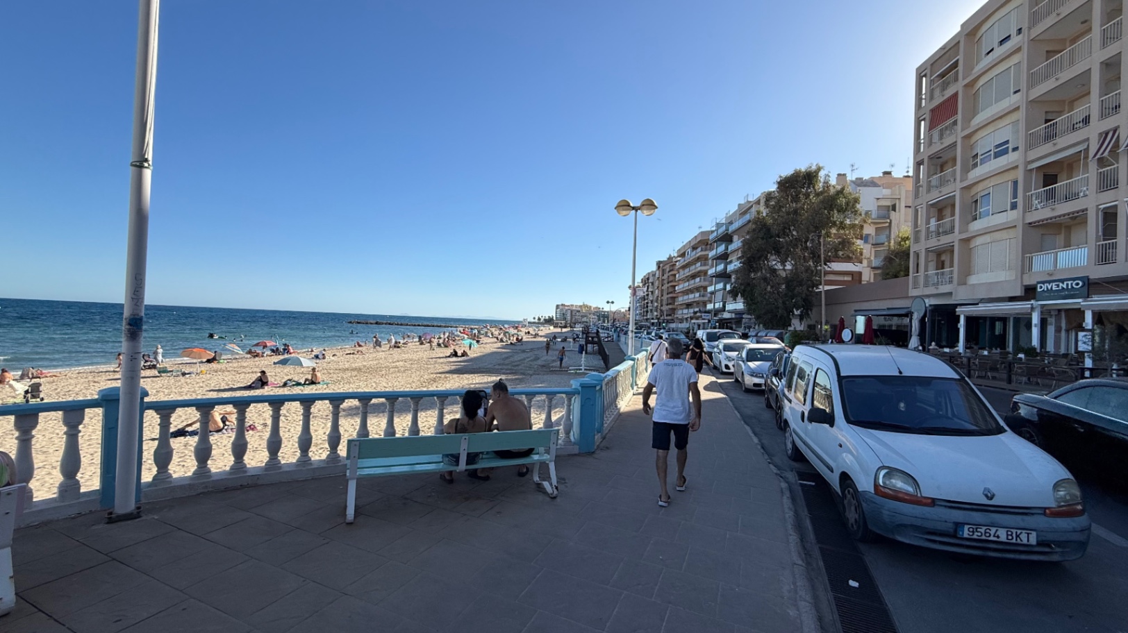 For sale - 3 Bedroom 2 Bathroom Apartment in Torrevieja - Costa Blanca  - Alicante