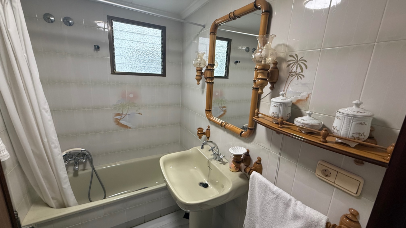 For sale - 3 Bedroom 2 Bathroom Apartment in Torrevieja - Costa Blanca  - Alicante