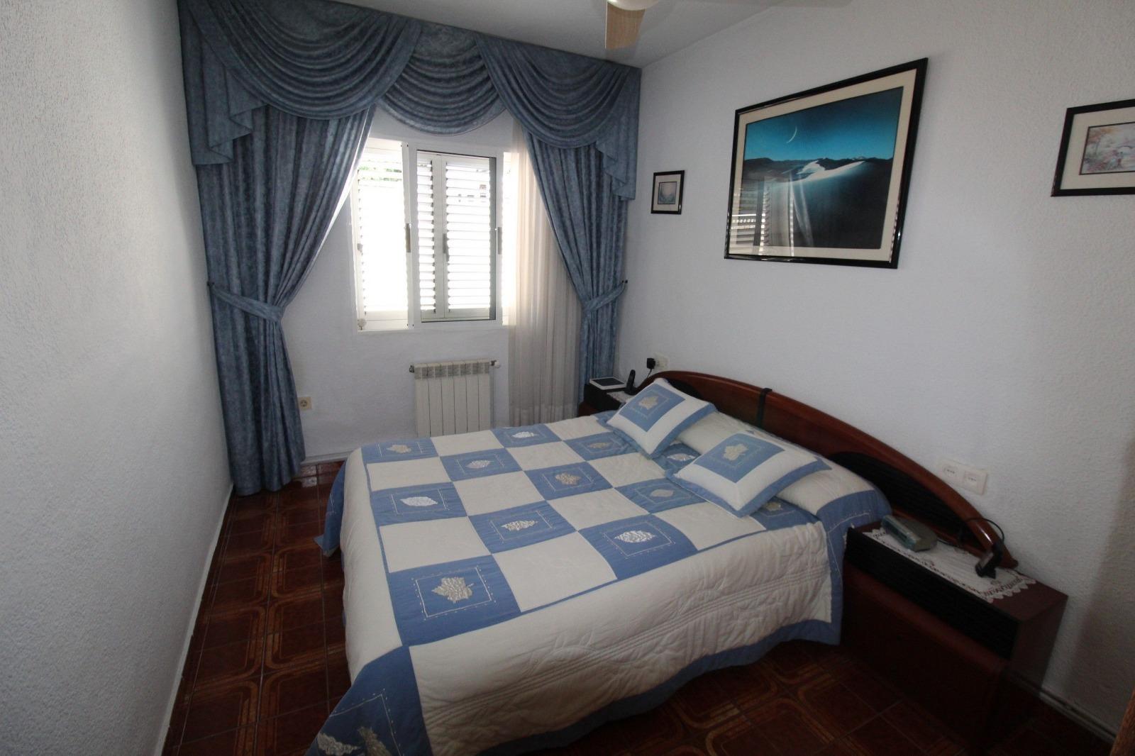 For sale - 5 Bedroom 2 Bathroom Villa in Los Balcones - Los Balcones - Los Altos Del Edén  - Alicante