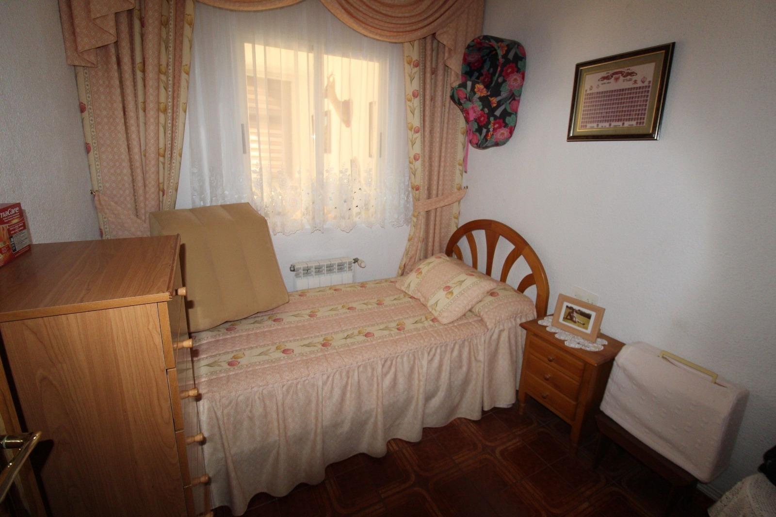 For sale - 5 Bedroom 2 Bathroom Villa in Los Balcones - Los Balcones - Los Altos Del Edén  - Alicante