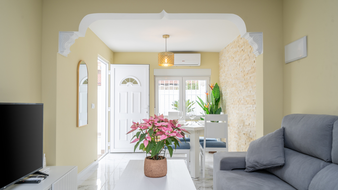For sale - 3 Bedroom 1 Bathroom Bungalow in Torrevieja - Torreta  - Alicante