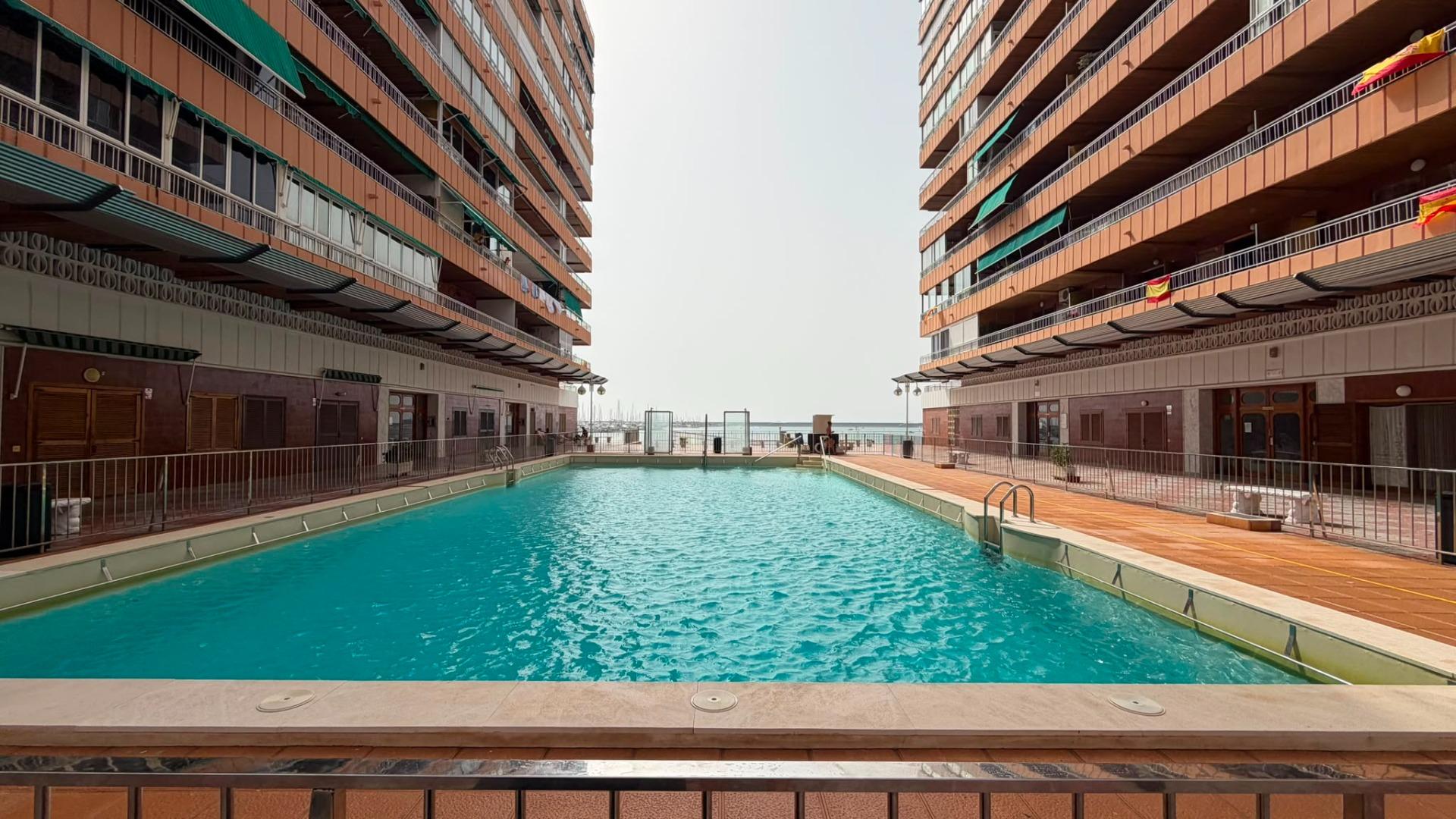 For sale - 2 Bedroom 1 Bathroom Apartment in Torrevieja - Acequion  - Alicante