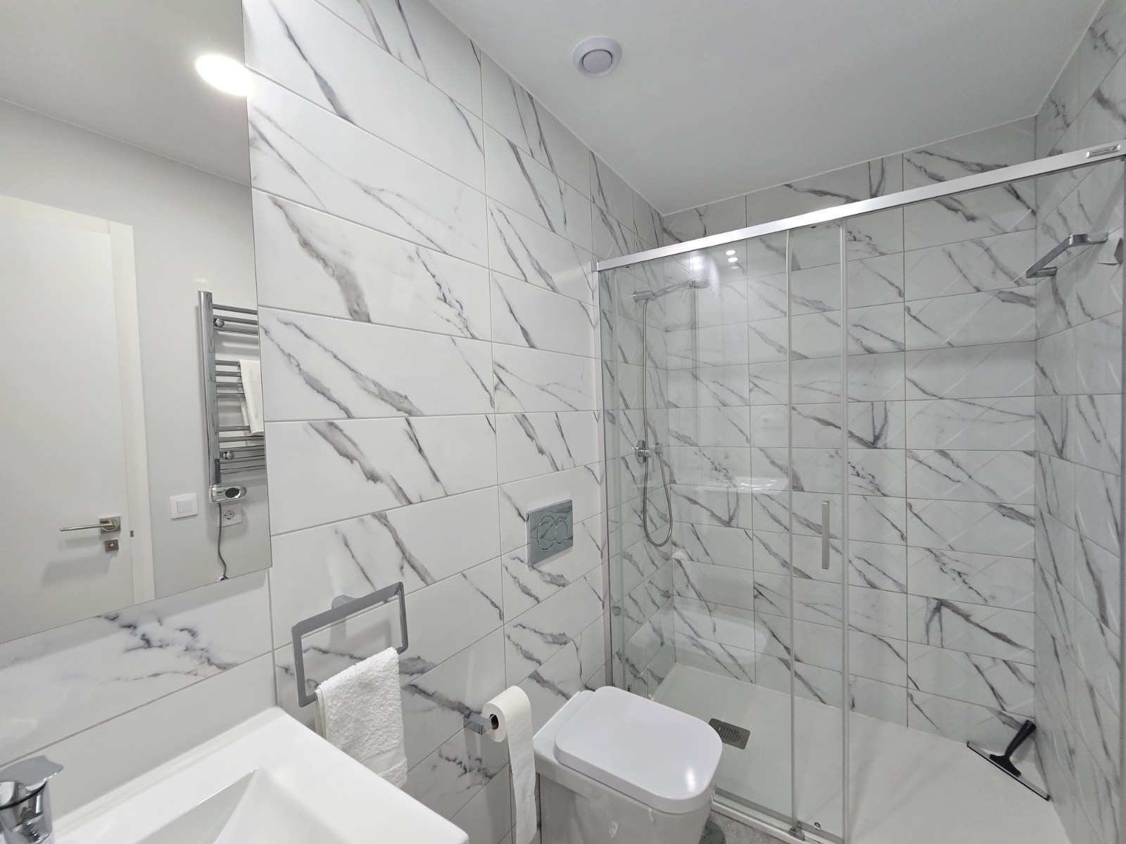 For sale - 2 Bedroom 2 Bathroom Apartment in Villamartin - Costa Blanca  - Alicante