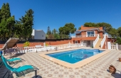 27-42-255-11-612/79309, 4 Bedroom 3 Bathroom Villa in Torrevieja